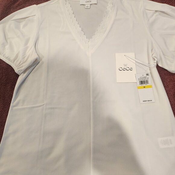 New CeCe Scalloped V-Neck Top - Picture 1 of 4